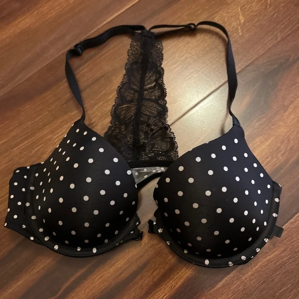 🌿SALE🌿VICTORIA'S SECRET Racerback Underwire Bra size 32C